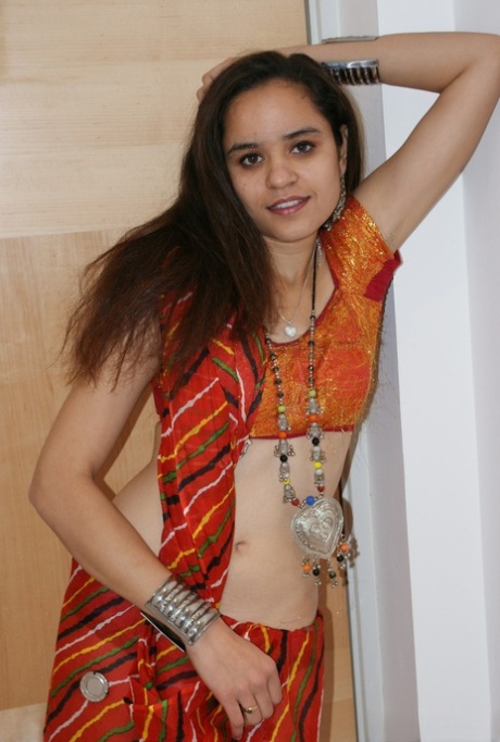 Jasmine Mathur model naked pictures