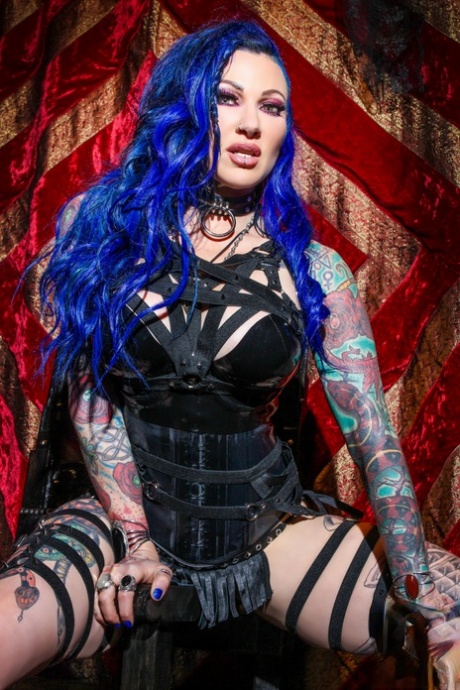 Jenevieve Hexxx art pornstar pics