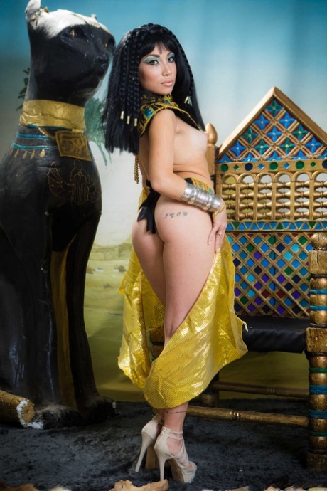 Cleopatra model nudes image