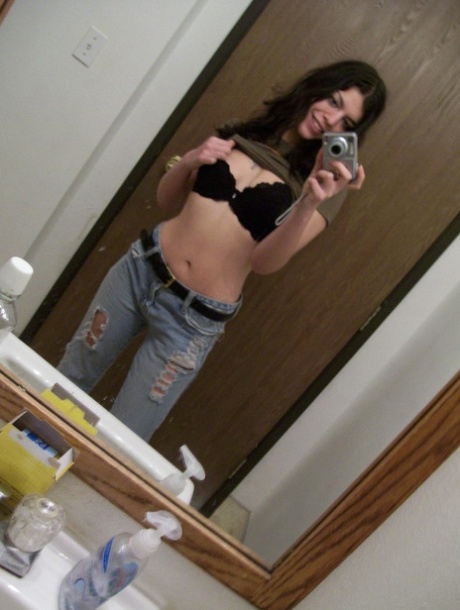 curly hair pregnant teen sexy nudes image